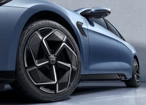 19inc-Precision-Blade-Wheel-Hub