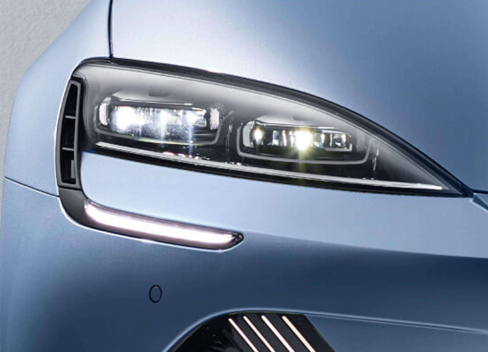 Double-U-Floating-LED-Headlights